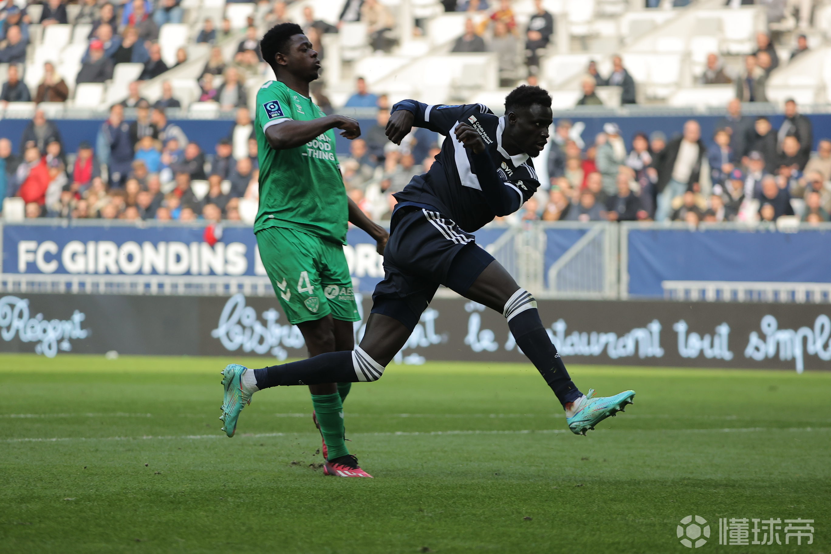 开云APP-包含圣埃蒂安主场告捷，球员手感炙热带领球队胜利的词条