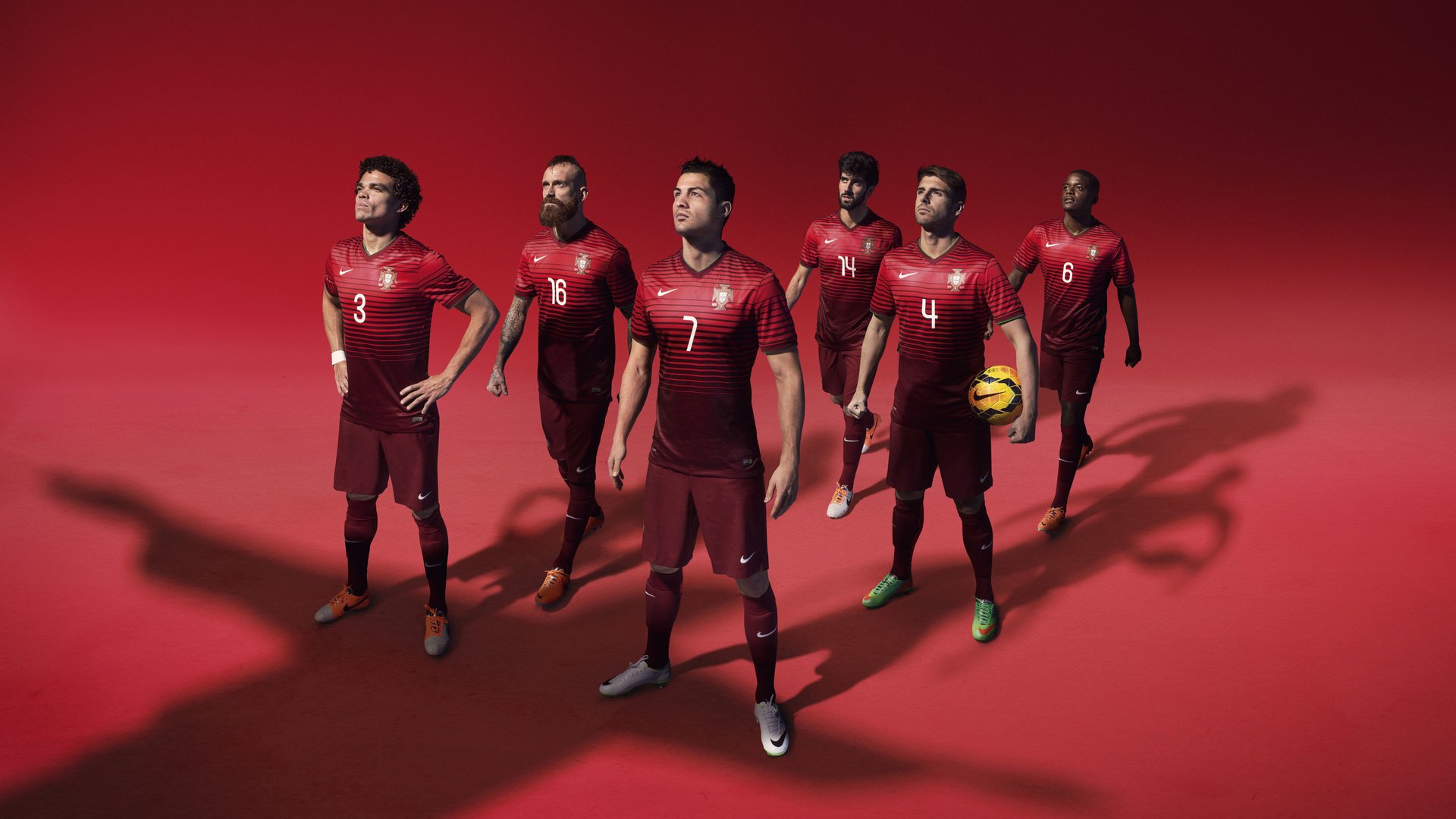 世界杯之夜,佩德里让比赛提前失去悬念