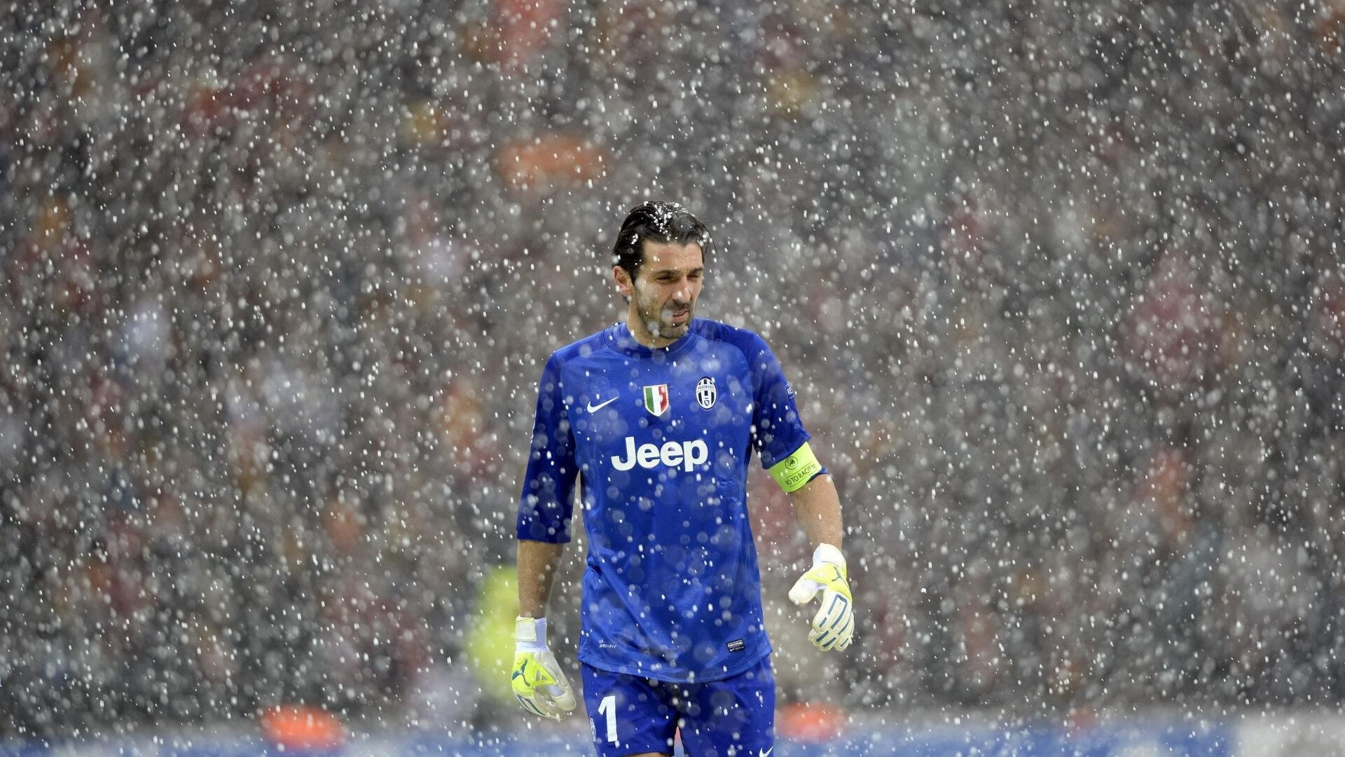 孤胆骑士与燎原之火，米切尔点燃赛场，逆转热火的传奇一夜