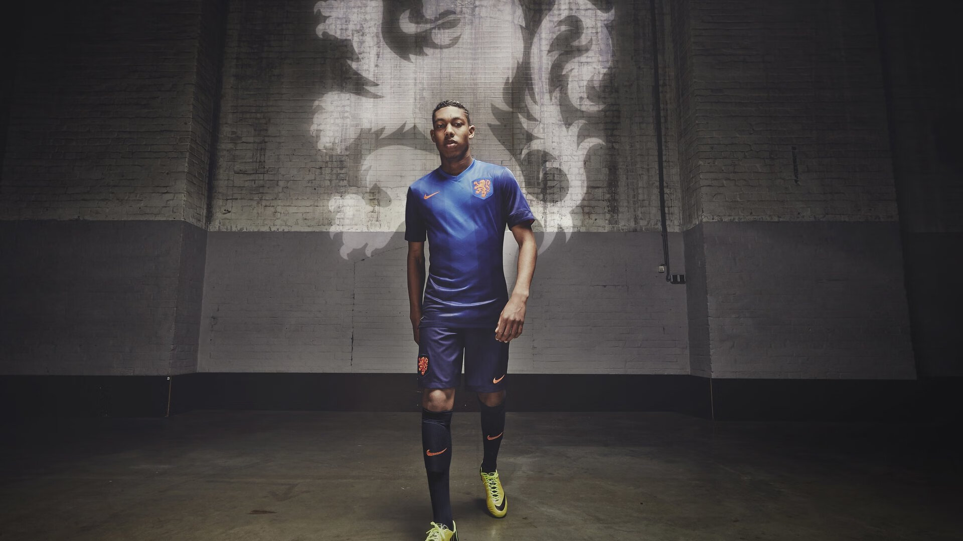 天使降临马拉多纳球场,迪马利亚导演那不勒斯惊天逆转